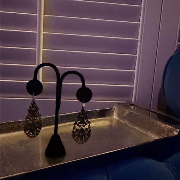 Elegant Pink and Silver Teardrop Earrings - Picture 4 of 7